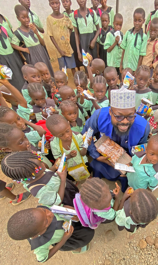Abuja, Nigeria - Participating in Mobile Food Rescue Program by Distributing Snacks & Juices to 190+ Less Privileged Children at Internally Displaced Persons Camp