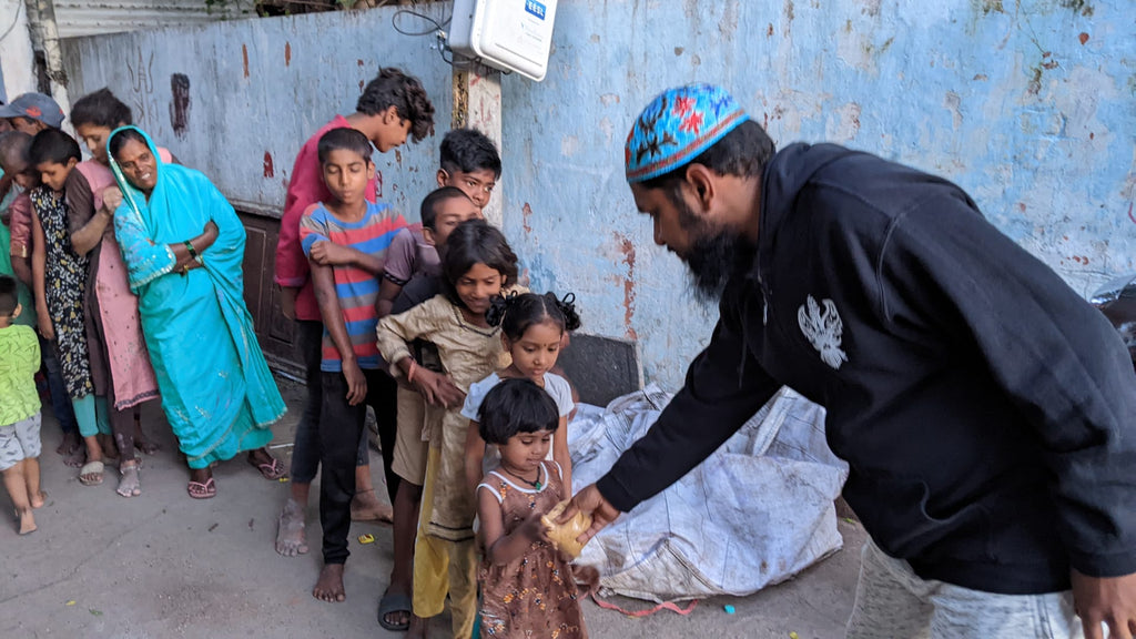 India - Honoring Holy Eid al-Adha & Shahadat/Witnessing of Sayyidina Uthman al Ghani Jami’ull Quran al Majeed (Compiler of Holy Quran) ع by Cooking Hot Dinners Using Holy Qurban Meat & Distributing to Community's Homeless & Less Privileged People