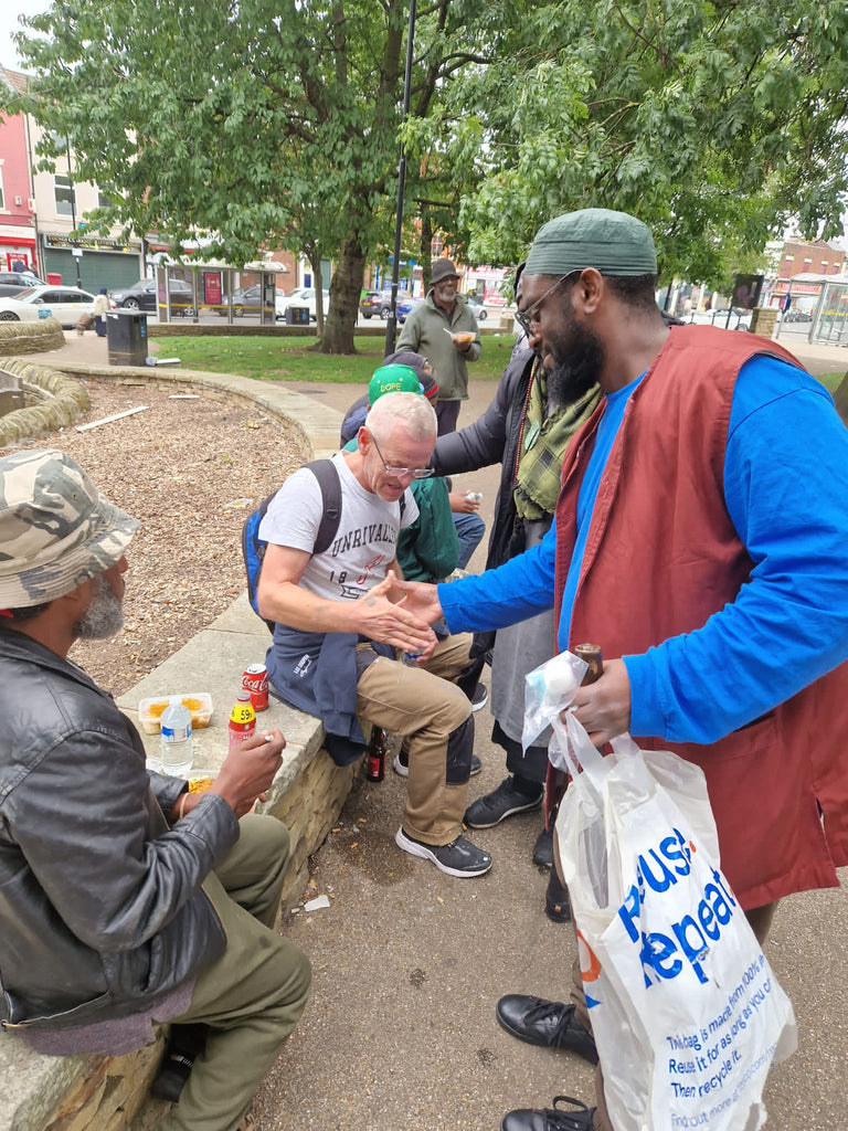 Sheffield, UK - Honoring the Welcoming of the Holy Month of Safar al Muzaffar by Cooking & Distributing Hot Meals & Cold Water Bottles to Local Community's Homeless & Less Privileged People