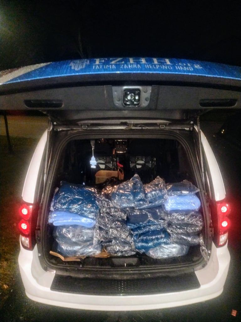Chicago, Illinois - Participating in Mobile Food Rescue Program by Rescuing 110+ Wool Blankets for Local Community's Winter Needs