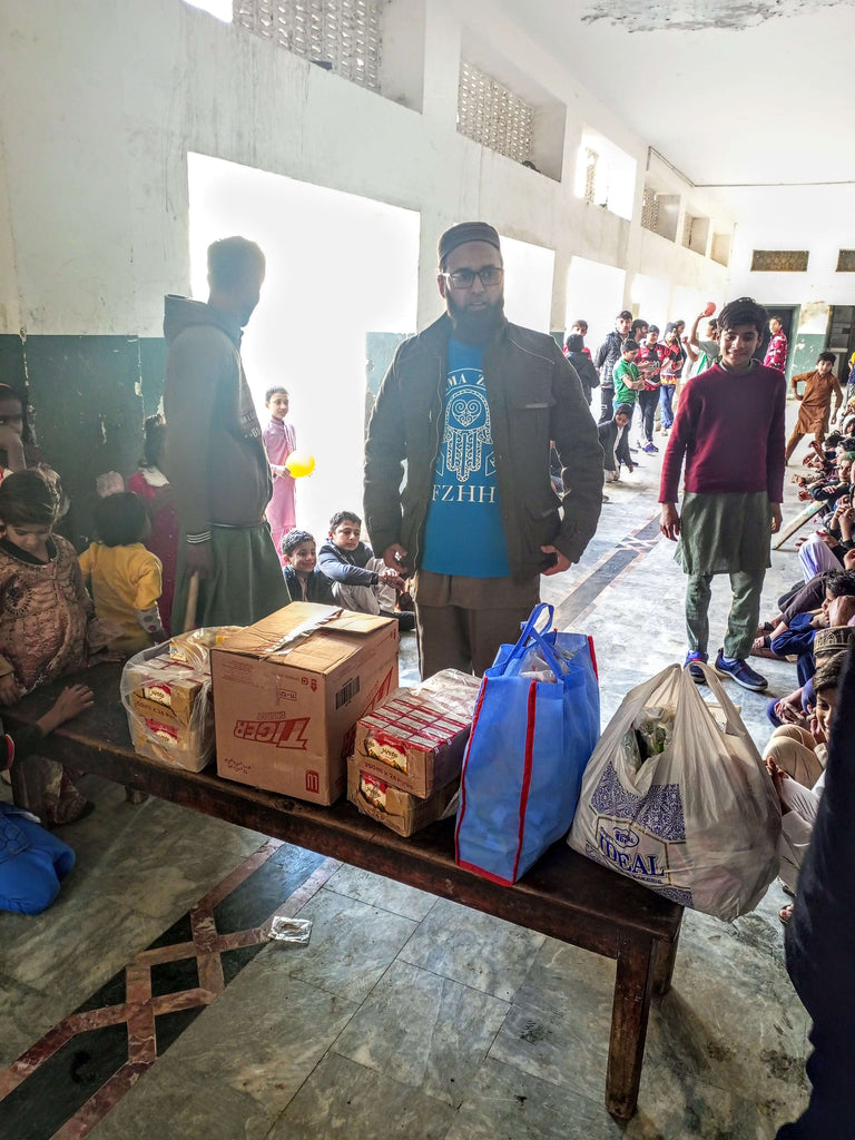 Faisalabad, Pakistan - Participating in Orphan Support Program & Mobile Food Rescue Program by Distributing 100+ Snack Packs to Beloved Orphans & Less Privileged Children at Local Community's Orphanage