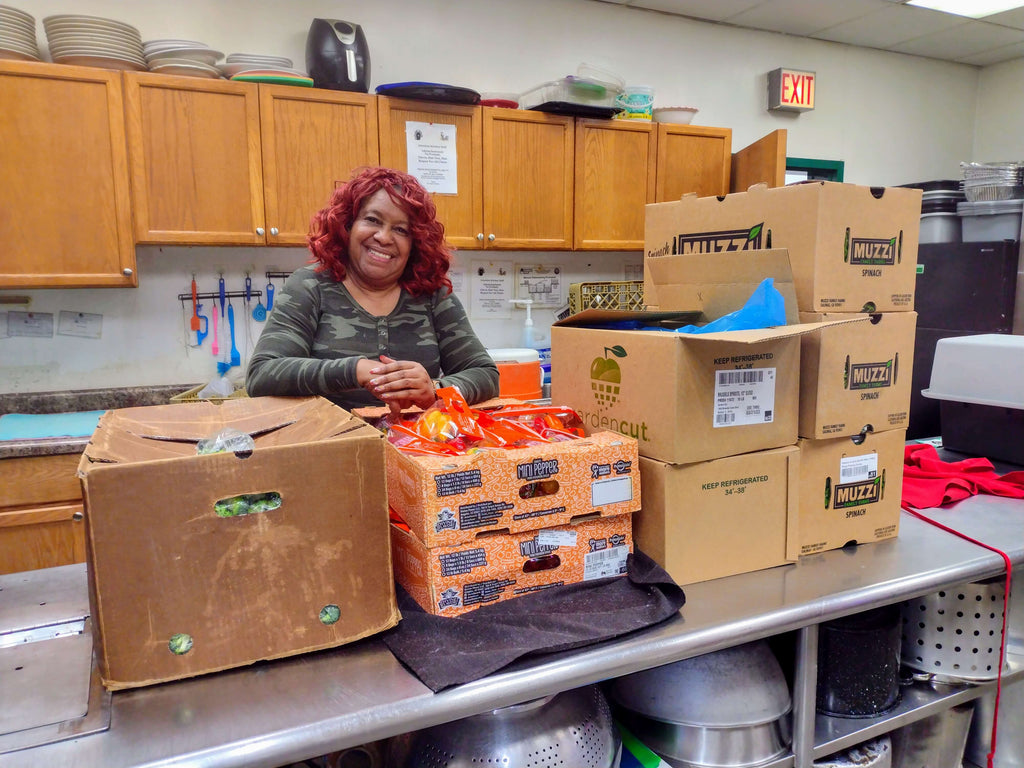 Chicago, Illinois - Participating in Mobile Food Rescue Program by Rescuing & Distributing Fresh Vegetables to Local Community's Homeless Shelters