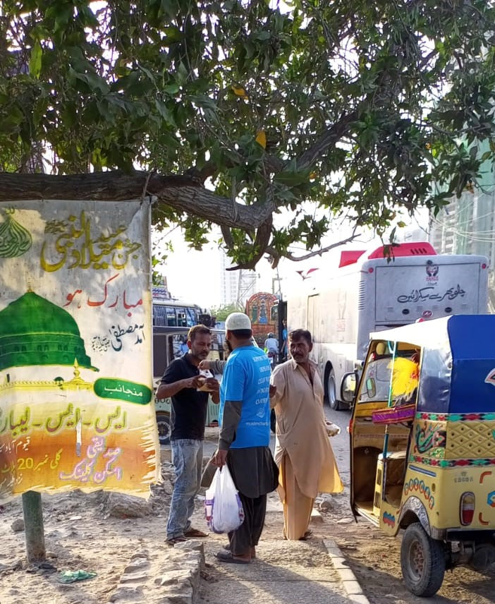 Karachi, Pakistan - Participating in Ramadan Iftar Program & Mobile Food Rescue Program by Distributing Iftar Packages to Local Community's Homeless & Less Privileged People