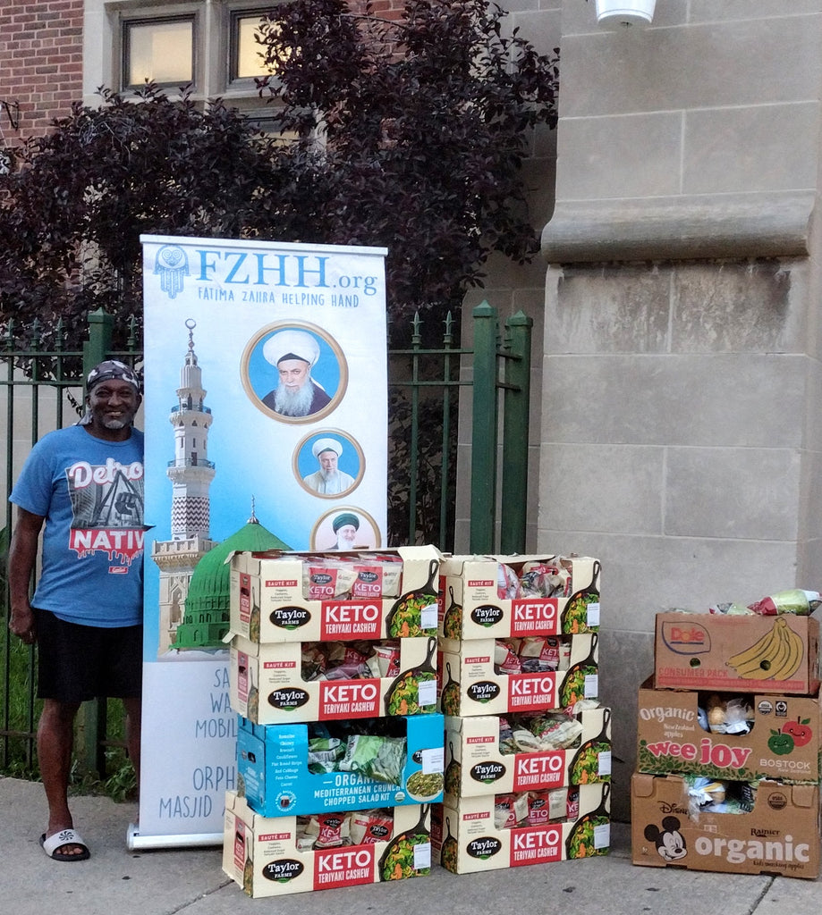 Chicago, Illinois - Participating in Mobile Food Rescue Program by Rescuing & Distributing Fresh Salad Kits & Vegetables to Local Community's Homeless Shelters Serving Less Privileged People