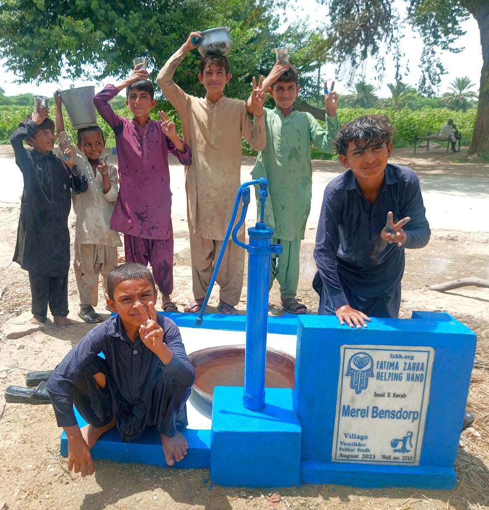 Sindh, Pakistan – Merel Bensdrop – FZHH Water Well# 2210