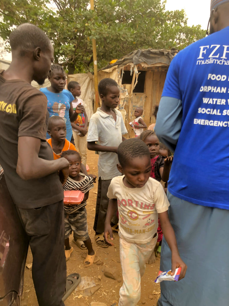 Abuja, Nigeria - Participating in Mobile Food Rescue Program by Distributing 196+ Freshly Prepared Hot Meals & Biscuits to Less Privileged Children