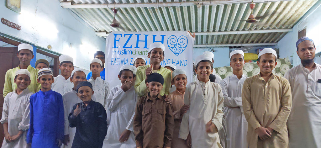 Hyderabad, India - Participating in Mobile Food Rescue Program by Distributing 150+ Hot Sehri Meals to Madrasa Students