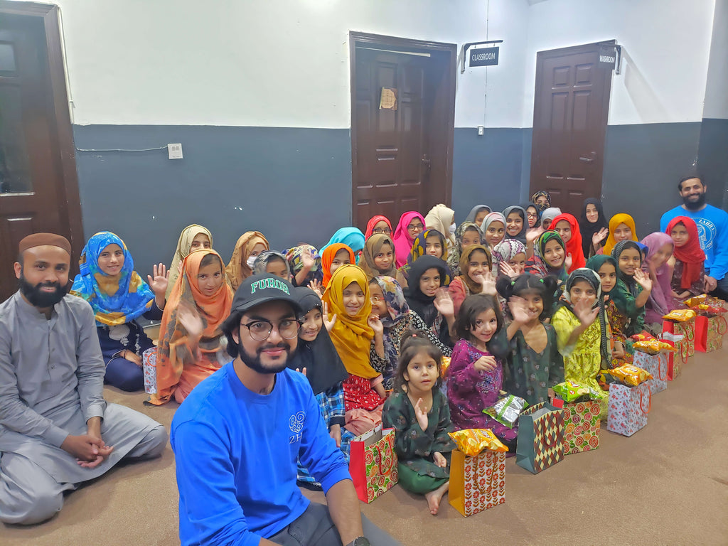 Punjab, Pakistan - Ramadan Day 23 - Participating in Month of Ramadan Appeal Program & Mobile Food Rescue Program by Serving Complete Iftari Meals with Hot Dinners, Cold Drinks & Desserts and Distributing Goodie Bags to 60+ Beloved Orphan Girls
