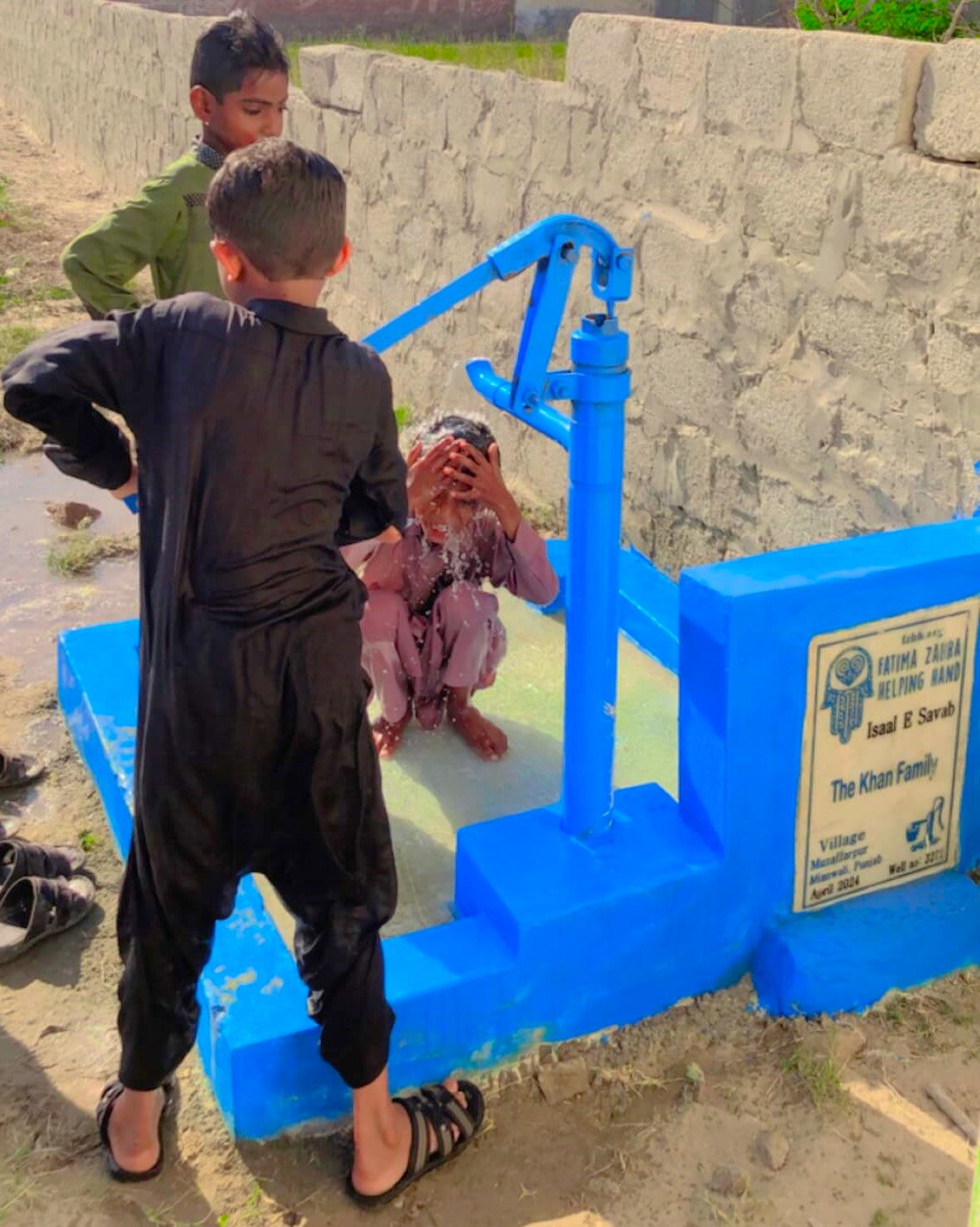 Punjab, Pakistan – The Khan Family – Fzhh Water Well# 3371– Fatima 