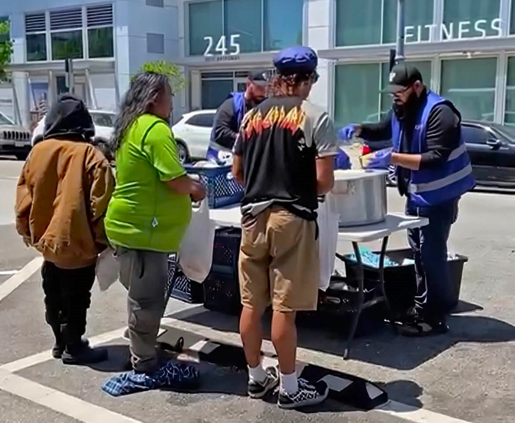 Los Angeles, California - Participating in Mobile Food Rescue Program by Serving 200+ Hot Meals with Drinks and Desserts & Distributing Fresh Fruits & Essential Supplies to Local Community's Homeless & Less Privileged People