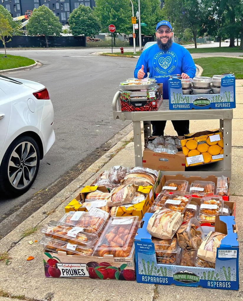 Chicago, Illinois - Participating in Mobile Food Rescue Program by Rescuing & Distributing 150+ Servings of Fresh Deli Meals with Baked Desserts & 600+ lbs. of Fresh Cut Vegetables & Bakery Items to Local Community's Homeless Shelters