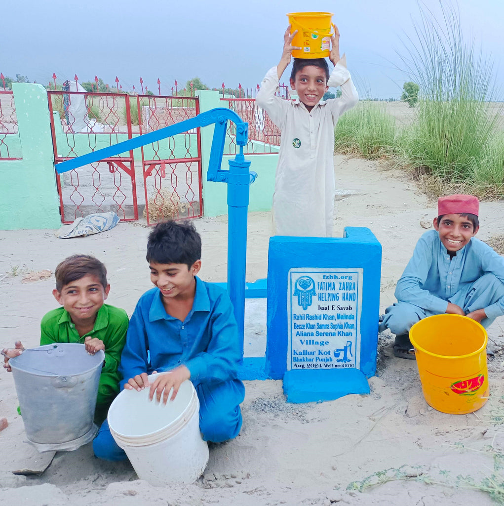 Punjab, Pakistan – Rahil Rashid Khan, Melinda Becze Khan, Samira Sophia Khan, Aliana Serena Khan – FZHH Water Well# 4200