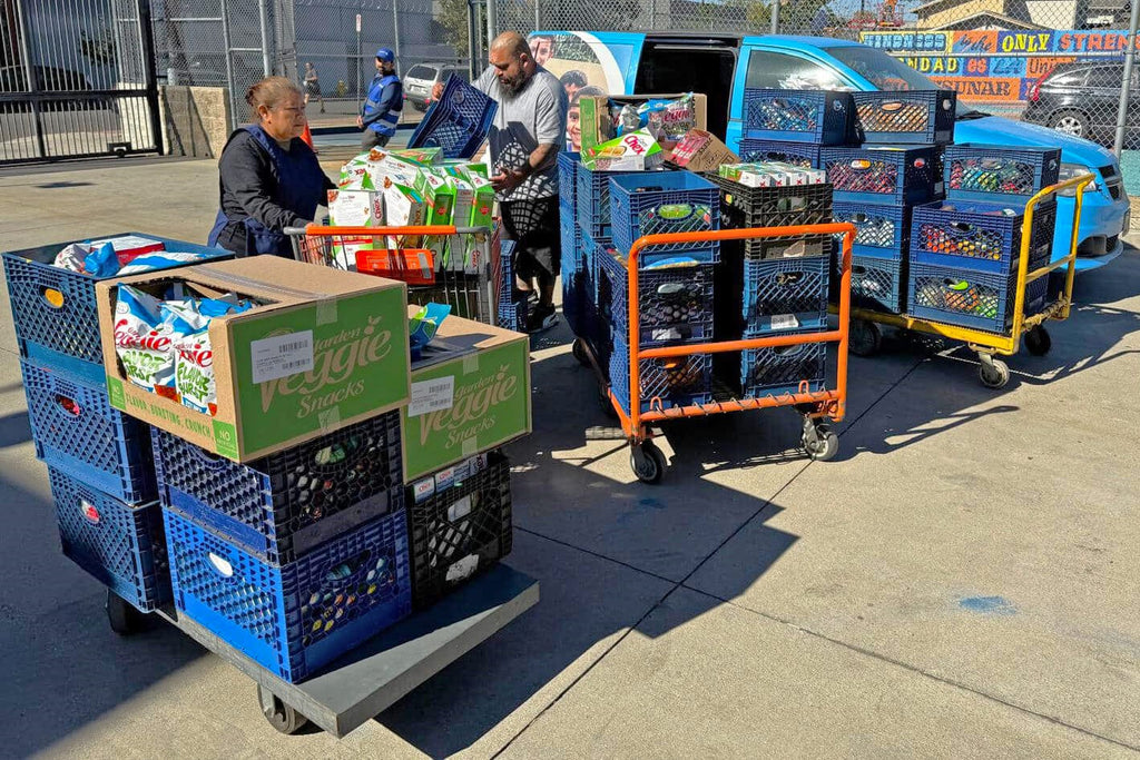 Los Angeles, California - Participating in Mobile Food Rescue Program by Rescuing & Distributing Over 1800+ lbs. of Essential Foods, Groceries & Supplies to Local Community's Breadline Serving Less Privileged Families