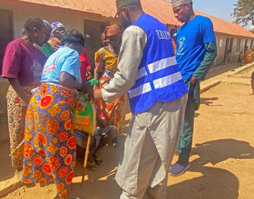 Abuja, Nigeria - Participating in Mobile Food Rescue Program by Distributing 13+ Rice Bags, 10+ Footwears & Lots of Candies to Less Privileged Children & Adults