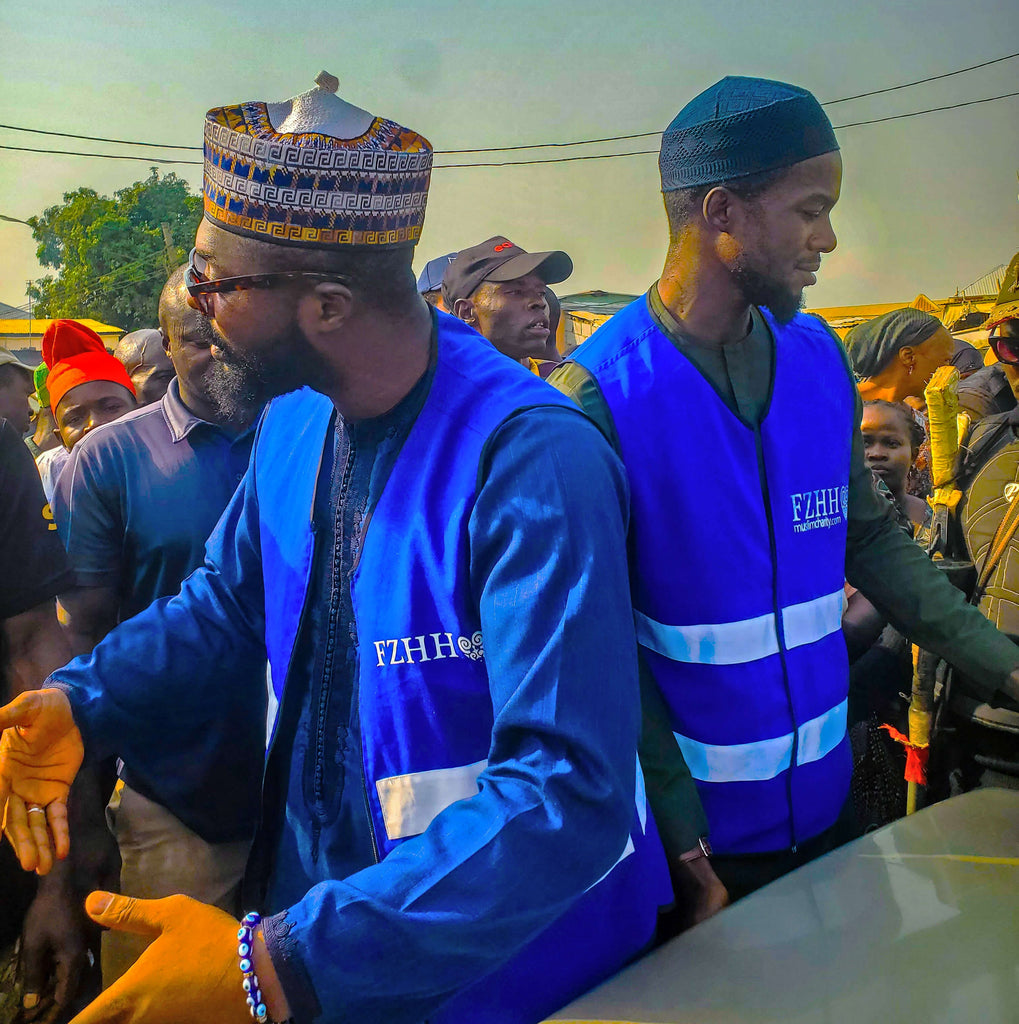 Abuja, Nigeria - Participating in Holy Qurbani Program & Mobile Food Rescue Program by Processing, Packaging & Distributing Holy Qurbani Meat from 6+ Holy Qurbans to 200+ Adults & Distributing Rice Bags, Footwear & Lots of Candies to Children