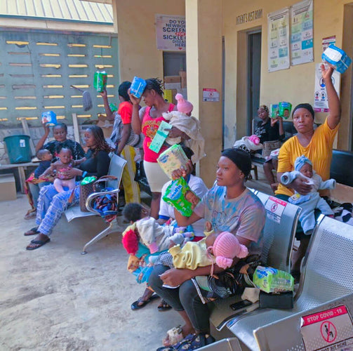 Abuja, Nigeria - Participating in Pediatric Medical Outreach Program & Mobile Food Rescue Program by Distributing Diapers, Medications for Anti-Malaria & Typhoid and Administration Supplies to 110+ Children & Adults at Multiple Local Health Centers