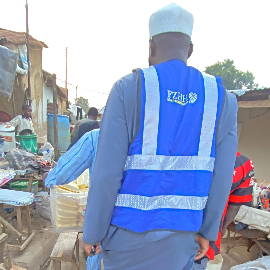 Abuja, Nigeria - Ramadan Day 7 - Participating in our Month of Ramadan Appeal Program by Preparing, Packaging & Distributing 70+ Hot Meals & Cold Drinks to Less Privileged Children & Adults