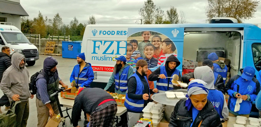 Vancouver, Canada - Participating in Mobile Food Rescue Program by Serving Hot Meals with Cold Drinks & Distributing Essential Groceries & Essential Supplies to Less Privileged Families