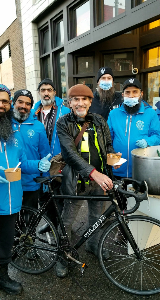 Vancouver, Canada - Participating in Mobile Food Rescue Program by Preparing & Distributing 110+ Freshly Cooked Hot Meals to Local Community's Homeless & Less Privileged People
