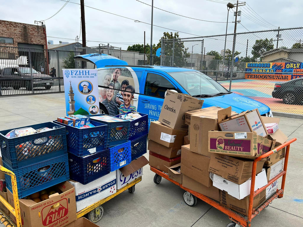 Los Angeles, California - Participating in Mobile Food Rescue Program by Rescuing & Distributing 2500+ lbs. of Essential Breakfast & Lunch Meals to Local Community's Breadline Serving Less Privileged Families Struggling with Food Security