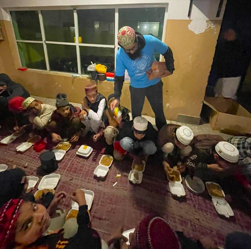 Lahore, Pakistan - Participating in Mobile Food Rescue Program by Preparing Hot Meals with Juices & Distributing to Local Community's Hafiz-e-Quran