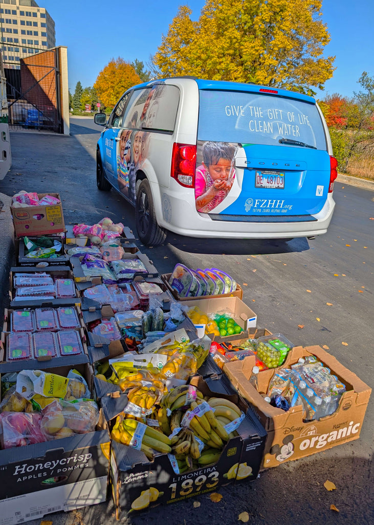 Chicago, Illinois - Participating in Mobile Food Rescue Program by Rescuing & Distributing Over 600+ lbs. of Fresh Fruits, Vegetables, Water Bottles & Essential Supplies to Local Community's Homeless Shelters Serving Less Privileged People