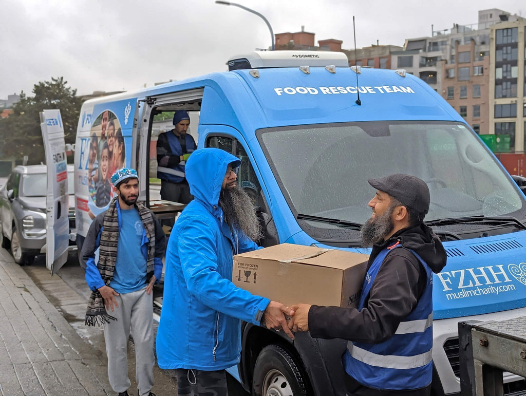 Vancouver, Canada - Participating in Mobile Food Rescue Program by Rescuing & Distributing Essential Foods, Groceries & Household Items to Local Community's Homeless Shelters & Less Privileged People