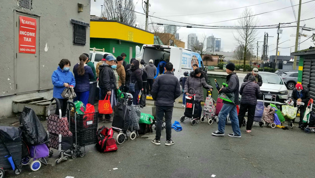 Vancouver, Canada - Participating in Mobile Food Rescue Program by Distributing 110+ Hot Meals, Sandwiches & Baked Desserts to Local Community's Homeless & Less Privileged People