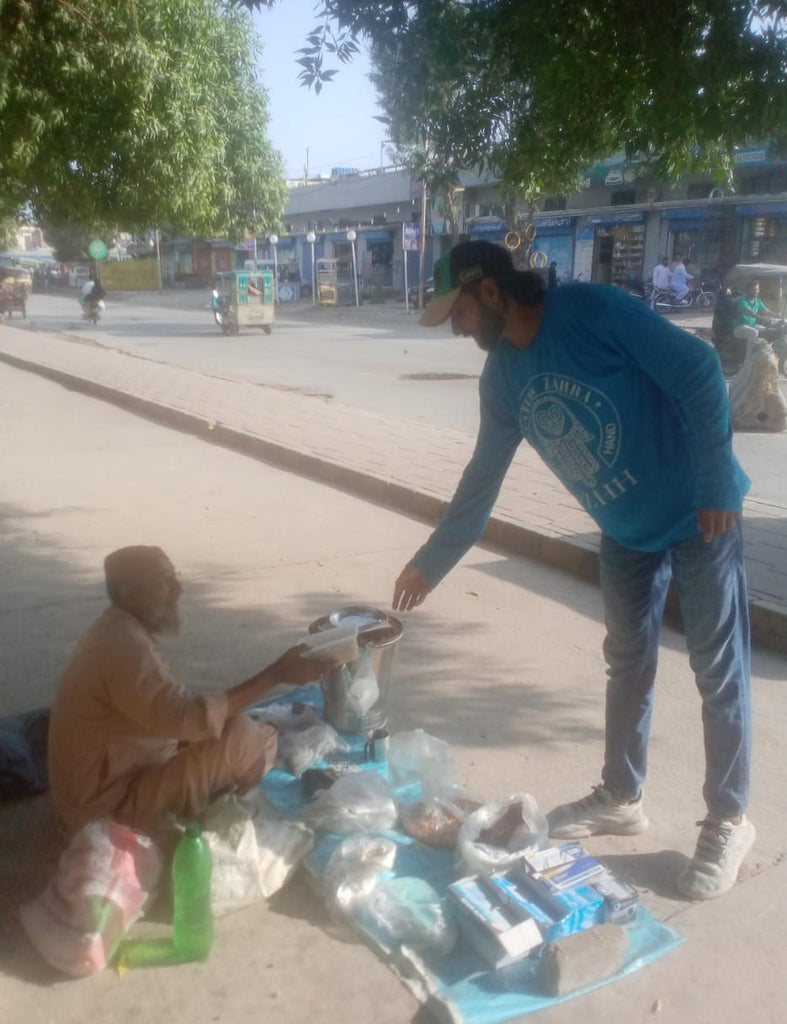 Karachi, Pakistan - Participating in Mobile Food Rescue Program by Distributing Hot Meals to Homeless & Less Privileged People