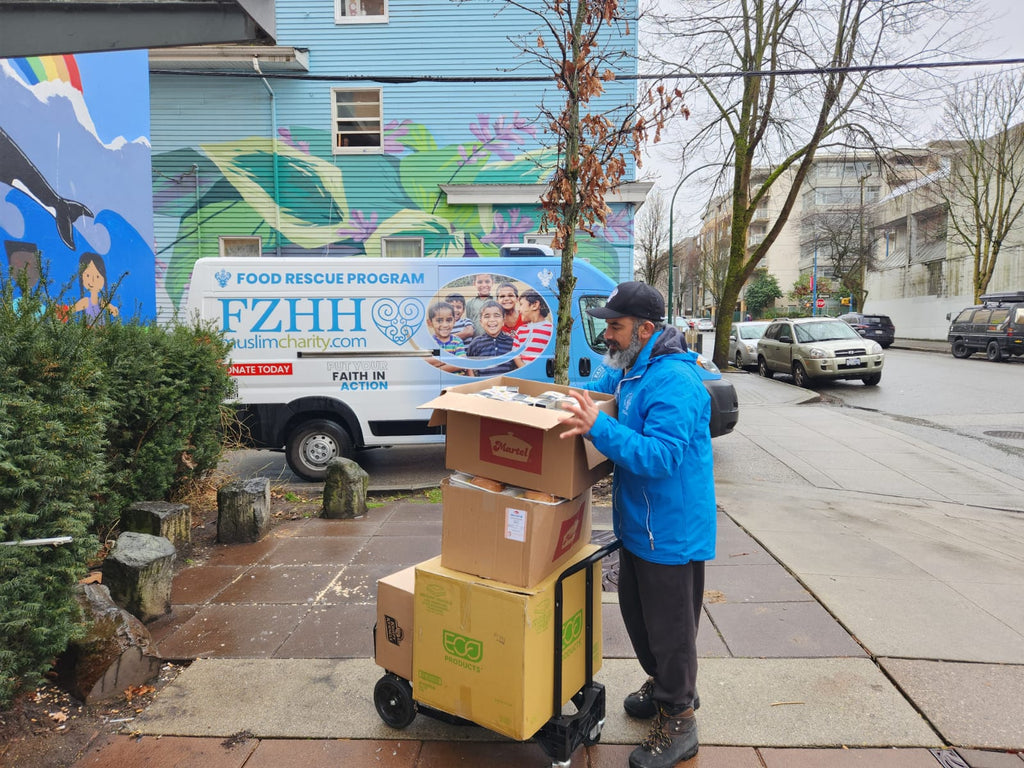 Vancouver, Canada - Participating in Mobile Food Rescue Program by Rescuing & Distributing Essential Groceries & Meals for 300+ People to Local Community's Less Privileged People & Homeless Shelters