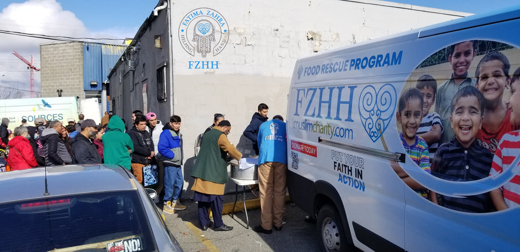 Vancouver, Canada - Participating in Mobile Food Rescue Program by Serving 165+ Hot Meals, Sandwiches & Baked Desserts to Local Community's Homeless & Less Privileged People