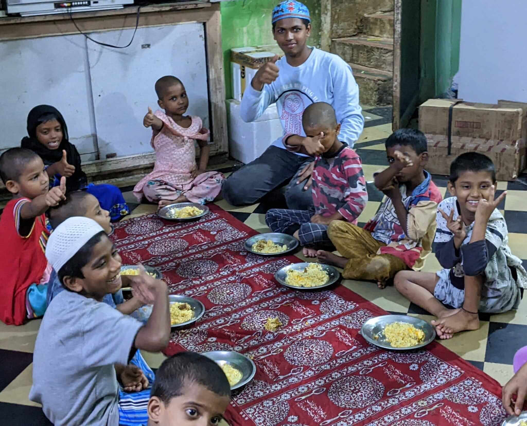 Hyderabad, India - Honoring Holy Wiladat/Birthday of Sayyidina Muhammad ﷺ & Grand Mawlid/Eid Milad an Nabi ﷺ by Serving Hot Meals to Local Community's Beloved Orphans & Madrasa/School Children