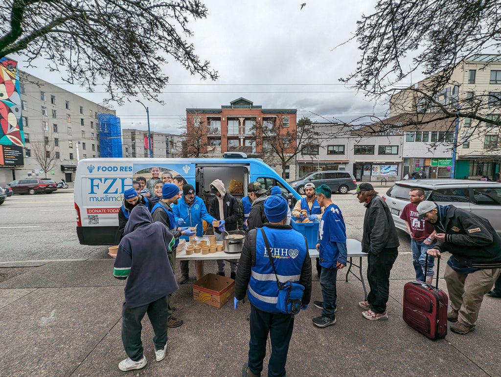 Vancouver, Canada - Participating in Mobile Food Rescue Program by Serving Hot Breakfast with Coffee & Water & Distributing Hot Lunches to Homeless & Less Privileged People